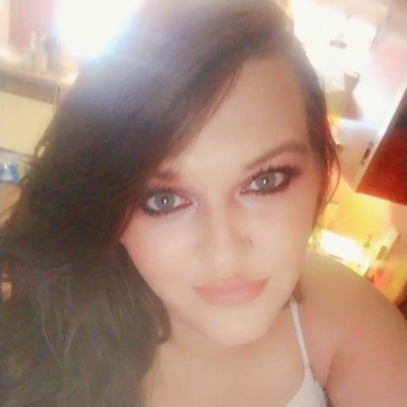 Meet your Posher, Sloane - Picture 1 of 1